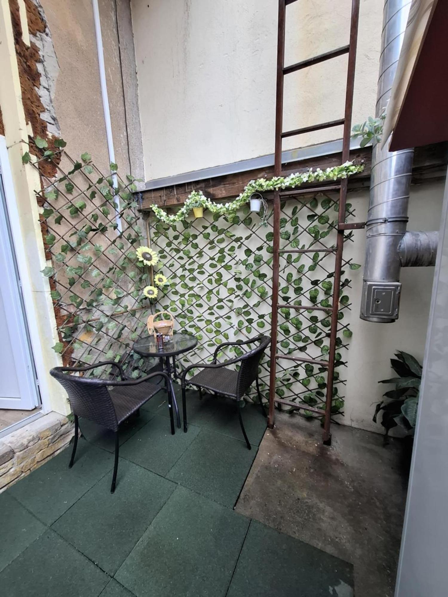 Charming Studio In The City Centre بودابست المظهر الخارجي الصورة